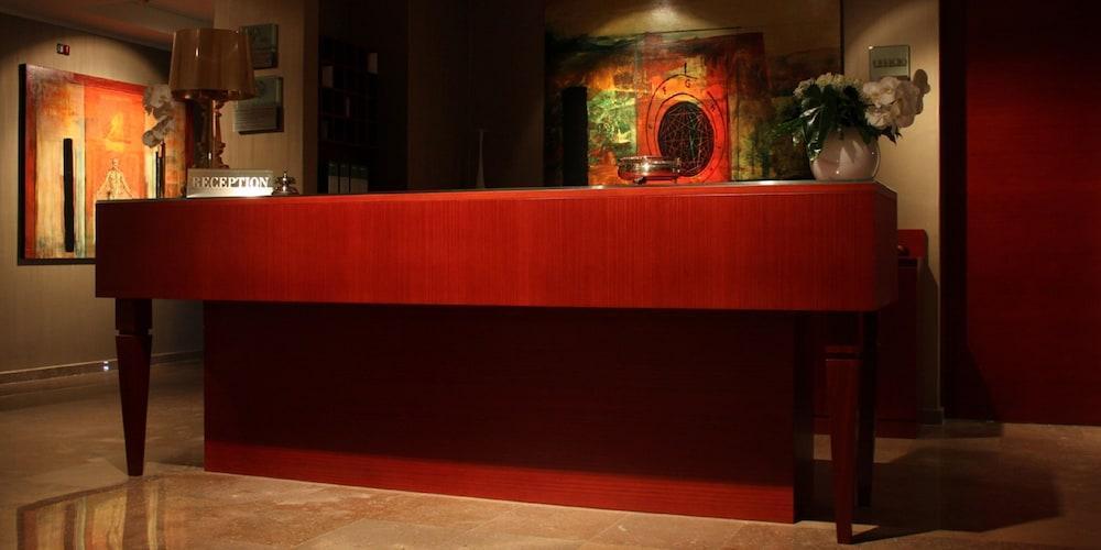 Palazzo Giordano Bruno Hotel Нола Екстериор снимка